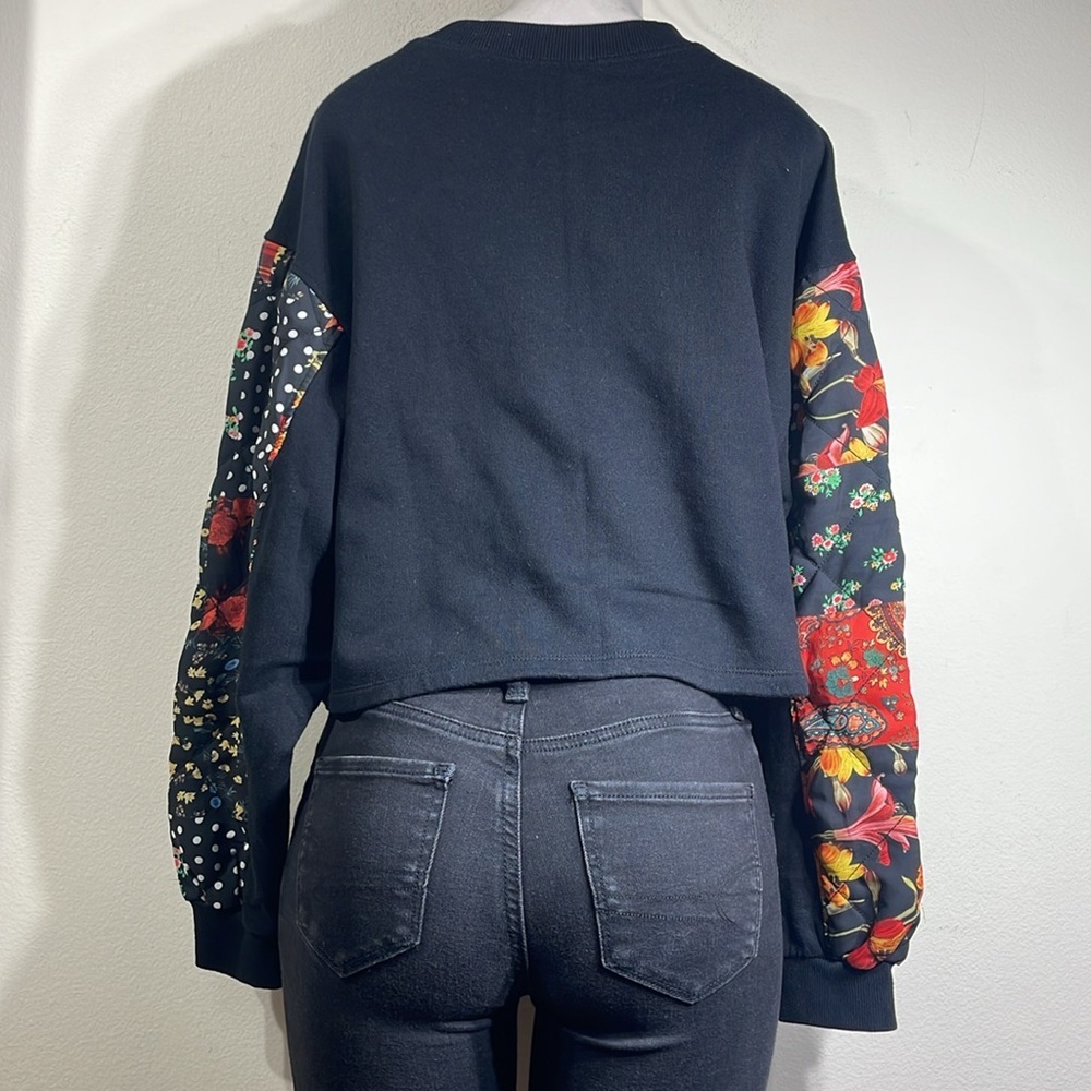 (N3) ZARA Cropped sweatshirt with patches size M - Picture 6 of 13